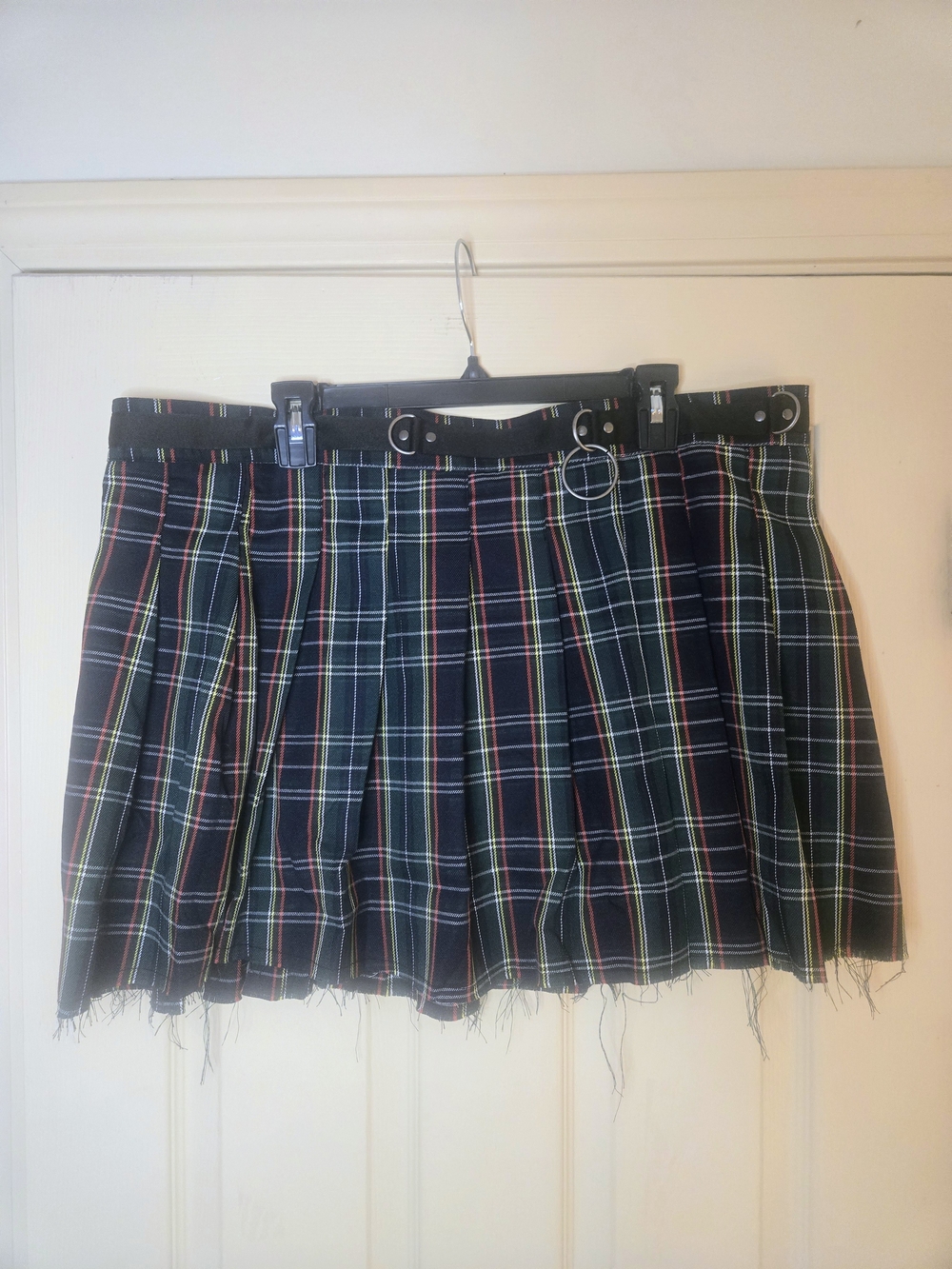 NWT Dolls Kill Navy Green Red Plaid Pleated Mini Skirt